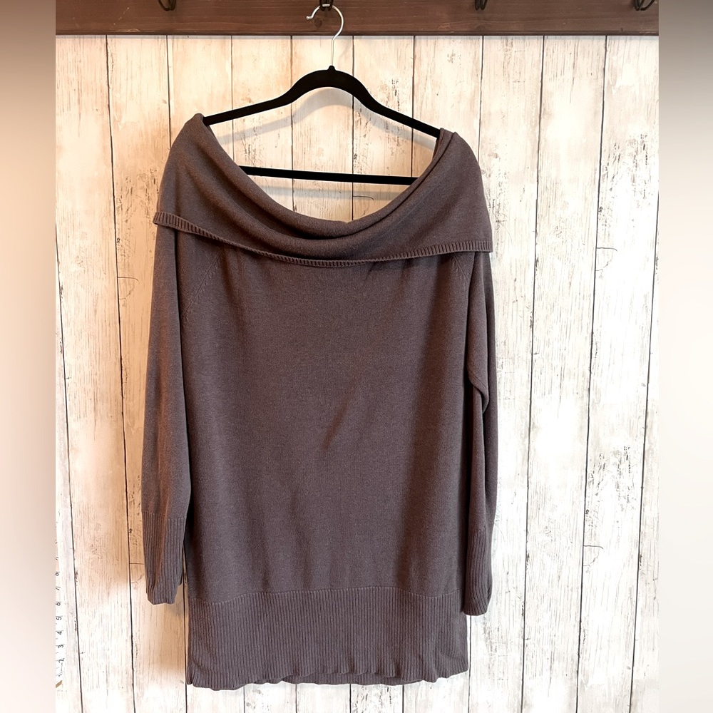 Torrid Off-Shoulder Tunic Sweater- Size Women’s Plus 2 (2X)